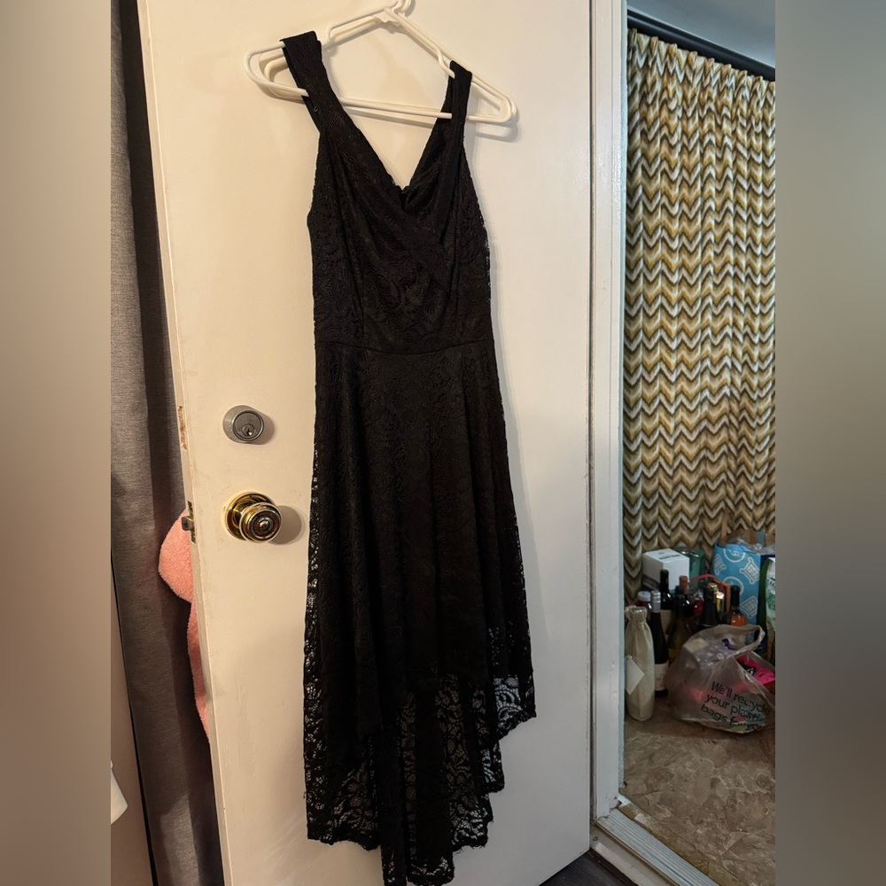 Chic Black High-Low Lace Dress